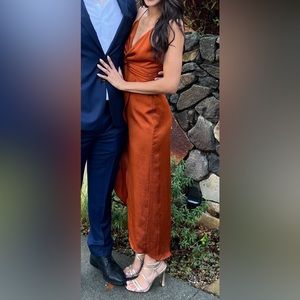 Literally best dress ever. Worn once!